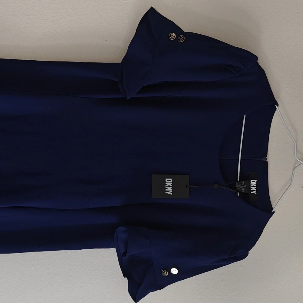 DKNY WOMEN'S SHORT-SLEEVE JEWEL NECKLINE DRESS (SIZE 14) - Picture 2 of 7